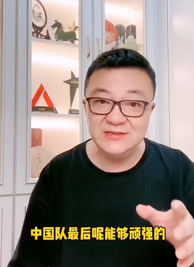 塞尔记者JavierHerráez报道，克罗斯希望能够感觉到自己是首发球员，然后考虑自己职业生涯的连续性，记者透露：“他会考虑的。